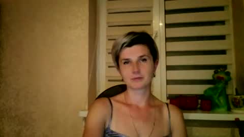 Snapshot of beautyksenia chatting on 09.19.25 BeautyKsenia online show from 09.19.25