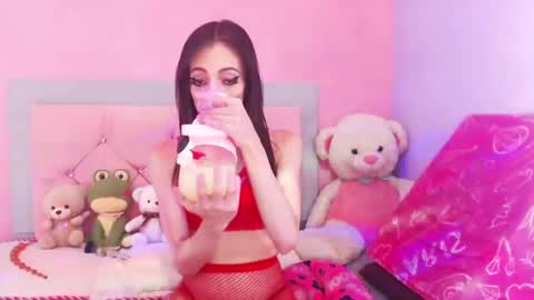 Snapshot of beautyqueen__ chatting on 12.18.24 BeautyMaffe online show from 12.18.24
