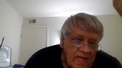 Snapshot of beautytomyeyes chatting on 01.11.25 beautytomyeyes online show from 01.11.25