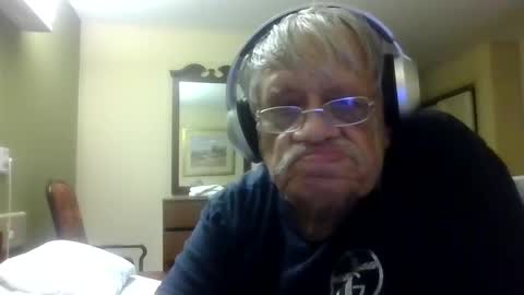 Snapshot of beautytomyeyes chatting on 10.07.25 beautytomyeyes online show from 10.07.25