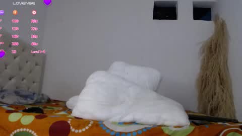 Snapshot of beckyy_18 chatting on 11.03.25 becky online show from 11.03.25