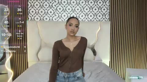 Snapshot of beella_tay1 chatting on 10.15.25 BELLA online show from 10.15.25