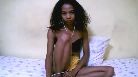 Snapshot of bella193999 chatting on 12.09.24 bella193999 online show from 12.09.24