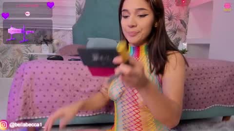 Snapshot of bellaa_becca chatting on 02.11.25 Bella Becca online show from 02.11.25