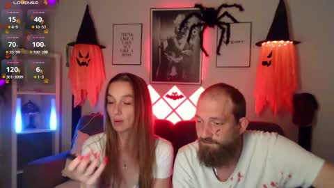 Snapshot of bellaxundxuwe chatting on 10.18.25 Bella und Uwe online show from 10.18.25