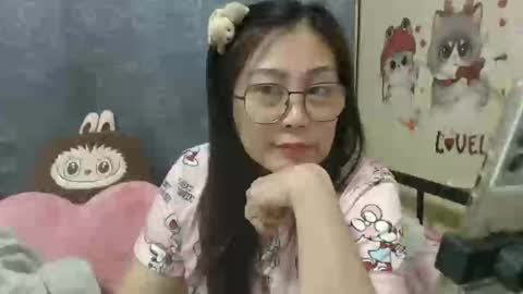 Snapshot of bellbabe chatting on 01.12.25 Bella online show from 01.12.25