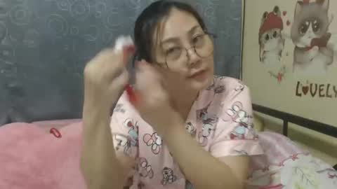 Snapshot of bellbabe chatting on 01.20.25 Bella online show from 01.20.25