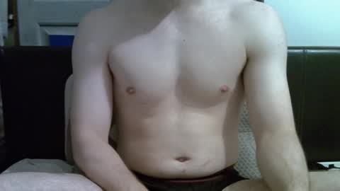 Snapshot of ben948900 chatting on 09.24.25 ben948900 online show from 09.24.25