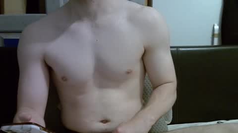 Snapshot of ben948900 chatting on 09.28.25 ben948900 online show from 09.28.25