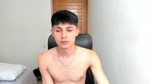 Snapshot of benavides_anthony chatting on 09.17.25 Anthony online show from 09.17.25