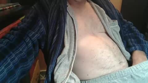 Snapshot of bendrinkin chatting on 09.12.25 bendrinkin online show from 09.12.25