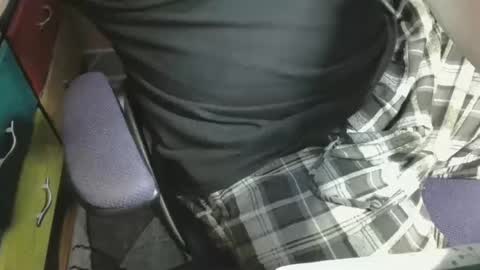 Snapshot of bendrinkin chatting on 10.17.25 bendrinkin online show from 10.17.25