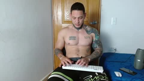 Snapshot of benjamin_isaac chatting on 12.20.24 benjamin_isaac online show from 12.20.24