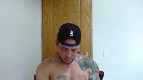 Snapshot of benjamin_isaac chatting on 09.29.25 benjamin_isaac online show from 09.29.25