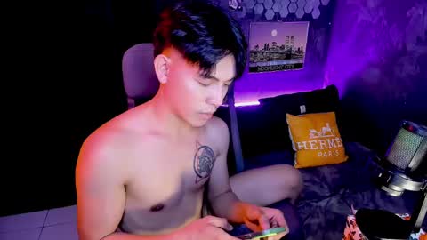 Snapshot of bentlyfuck chatting on 01.02.25 bentlyfuck online show from 01.02.25