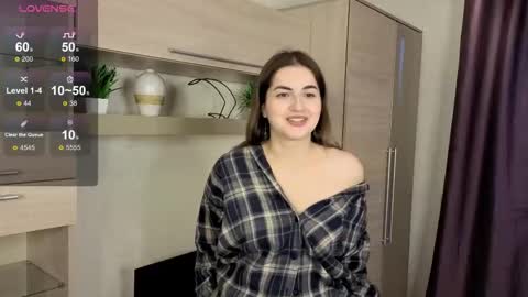 Snapshot of bernice_knight chatting on 10.13.25 Maria online show from 10.13.25