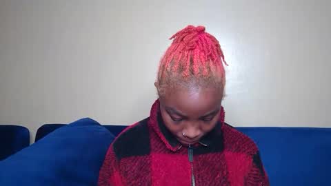 Snapshot of berries_lee chatting on 09.23.25 berries_lee online show from 09.23.25