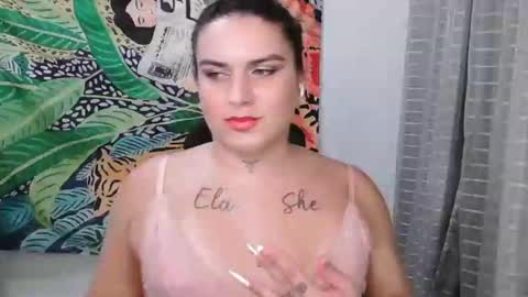 Snapshot of bettytaylor23 chatting on 02.12.25 bettytaylor23 online show from 02.12.25