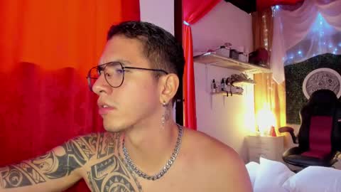 Snapshot of bianca_and_maxwell chatting on 02.14.25 bianca and maxwell online show from 02.14.25