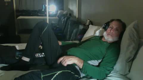 Snapshot of bibabe8 chatting on 10.30.25 bibabe8 online show from 10.30.25