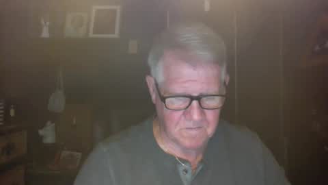 Snapshot of bigbeerdrinker1 chatting on 10.13.25 bigbeerdrinker online show from 10.13.25