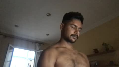 Snapshot of bigbrown_boy chatting on 09.21.25 bigbrown_boy online show from 09.21.25