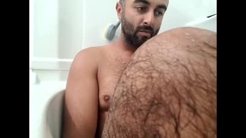 Snapshot of bigcumcanada chatting on 10.15.25 bg online show from 10.15.25