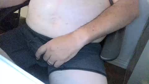 Snapshot of bigdylan17 chatting on 10.12.25 Dylan 56 Taleah 53 online show from 10.12.25