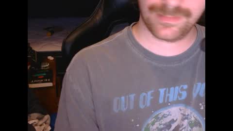 Snapshot of bigfatl chatting on 11.03.25 Carter online show from 11.03.25