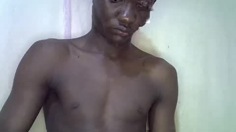 Snapshot of bigfeet9999 chatting on 01.10.25 Ask in pvt online show from 01.10.25