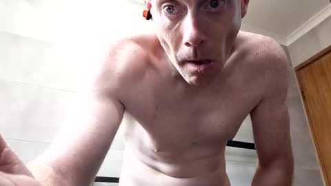 Snapshot of biggllh chatting on 10.14.25 biggllh online show from 10.14.25