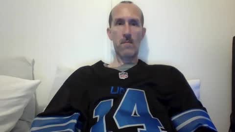 Snapshot of bighugemouthful chatting on 09.24.25 Chaz online show from 09.24.25