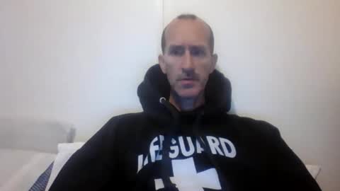 Snapshot of bighugemouthful chatting on 10.05.25 Chaz online show from 10.05.25