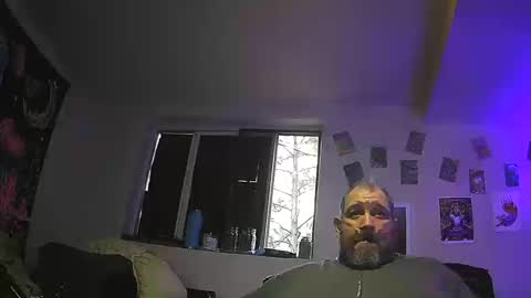 Snapshot of bigman42of0rlife chatting on 10.10.25 bigman42of0rlife online show from 10.10.25