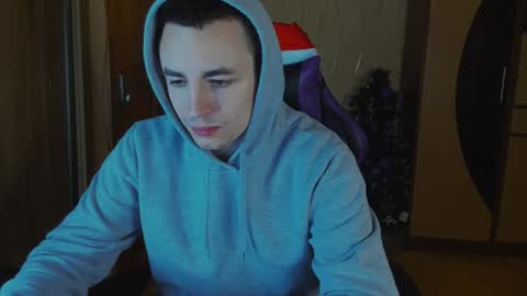 Snapshot of bigmark03 chatting on 12.29.24 BigMark03 online show from 12.29.24