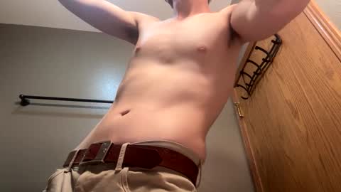 Snapshot of bigskinnyboyshh chatting on 12.24.24 bigskinnyboyshh online show from 12.24.24