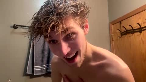 Snapshot of bigskinnyboyshh chatting on 01.18.25 bigskinnyboyshh online show from 01.18.25