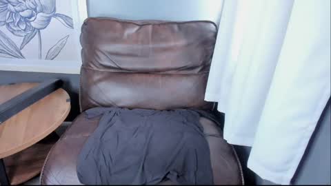 Snapshot of bigtittybbw chatting on 09.23.25 bigtittybbw online show from 09.23.25