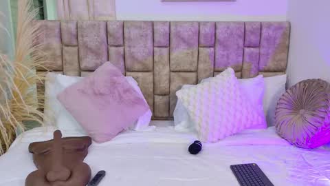   online show from 09.22.25