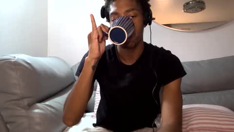 Snapshot of blackbulltitus chatting on 10.10.25 BlackBullTitus online show from 10.10.25
