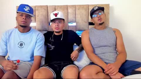 Snapshot of blackdreams1__ chatting on 12.19.24 Black Dreams online show from 12.19.24