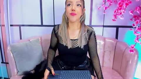 blairjones_ online show from 09.17.25