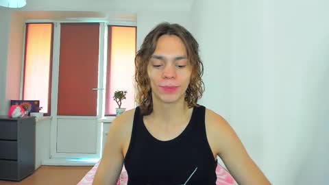 Snapshot of blazet0ne chatting on 09.29.25 David online show from 09.29.25