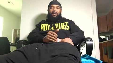 Snapshot of blksurfher chatting on 02.11.25 blksurfher online show from 02.11.25