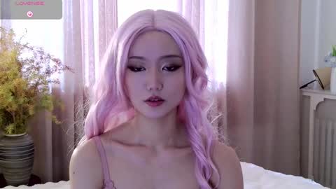 Snapshot of blon_kater chatting on 01.03.25 YoYo online show from 01.03.25