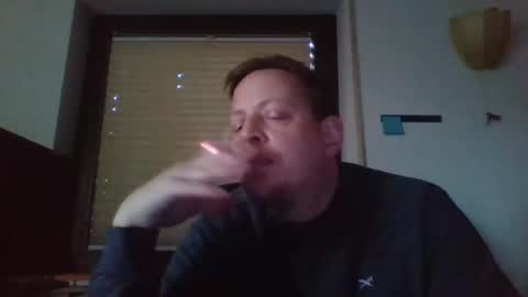 Snapshot of blonde32m chatting on 12.23.24 blonde32m online show from 12.23.24