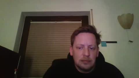 Snapshot of blonde32m chatting on 12.28.24 blonde32m online show from 12.28.24