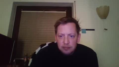 Snapshot of blonde32m chatting on 01.02.25 blonde32m online show from 01.02.25