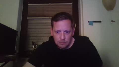 Snapshot of blonde32m chatting on 09.24.25 blonde32m online show from 09.24.25