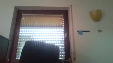 Snapshot of blonde32m chatting on 09.28.25 blonde32m online show from 09.28.25